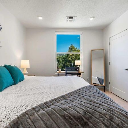 2Br Luxury Urban Escape Balcony & Fitness Center Lägenhet Salt Lake City Exteriör bild