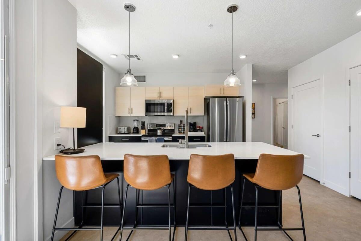 2Br Luxury Urban Escape Balcony & Fitness Center Lägenhet Salt Lake City Exteriör bild